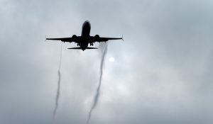 Lire la suite à propos de l’article Deux millions de Belges exposés à de graves problèmes de santé à cause des particules ultrafines émises par les avions